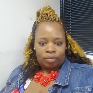 Meet your Posher, Nakisha